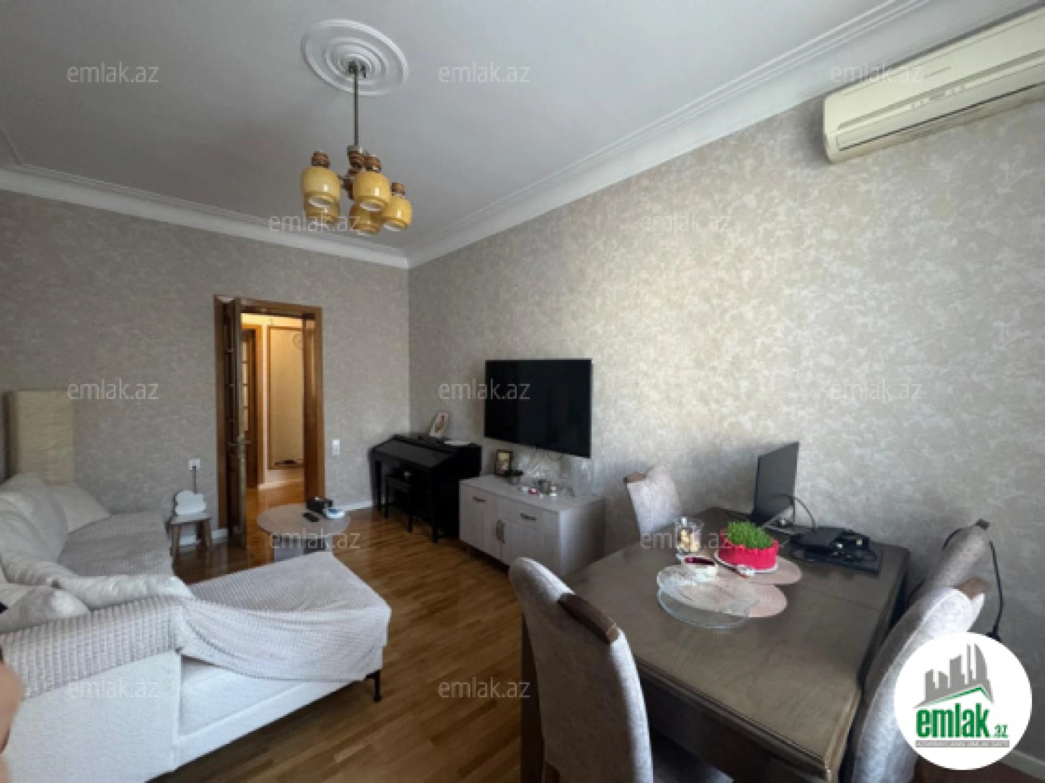 Satılır 3 otaqlı köhnə tikili 90 m²