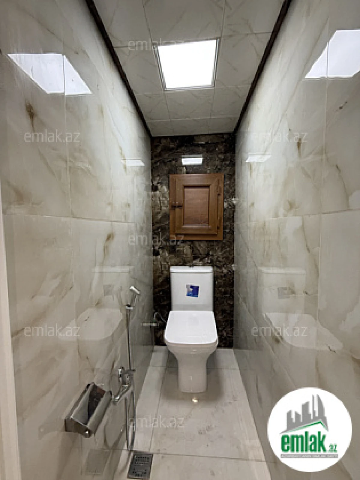 Satılır 3 otaqlı köhnə tikili 85 m²