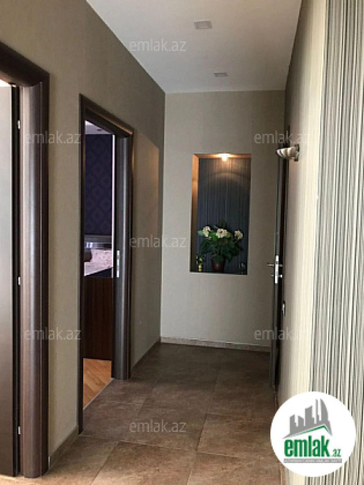 Satılır 3 otaqlı yeni tikili 110 m²