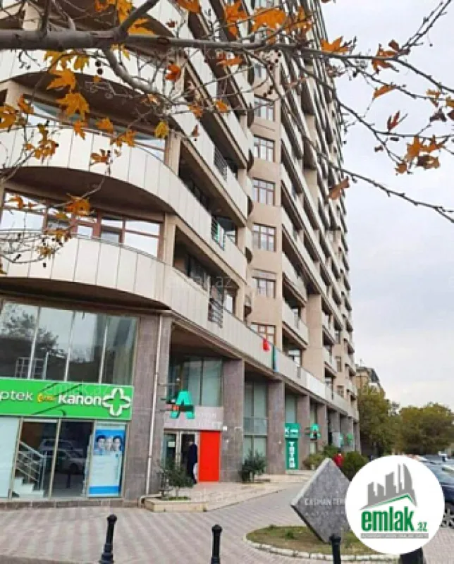 Satılır 3 otaqlı yeni tikili 110 m²