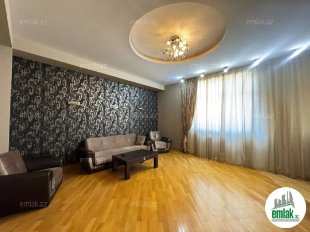 Satılır 3 otaqlı yeni tikili 110 m²