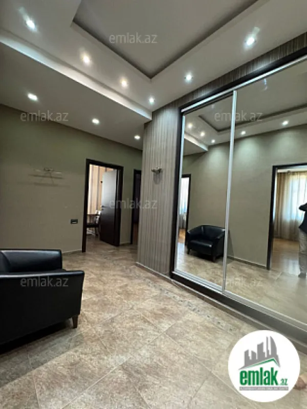 Satılır 3 otaqlı yeni tikili 110 m²