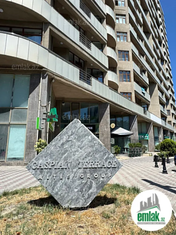 Satılır 3 otaqlı yeni tikili 110 m²