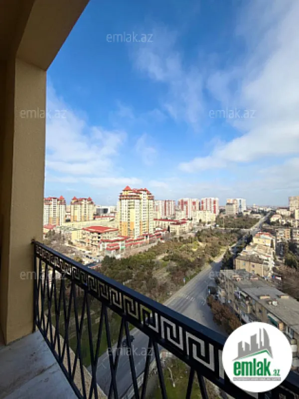 Satılır 2 otaqlı köhnə tikili 85 m²