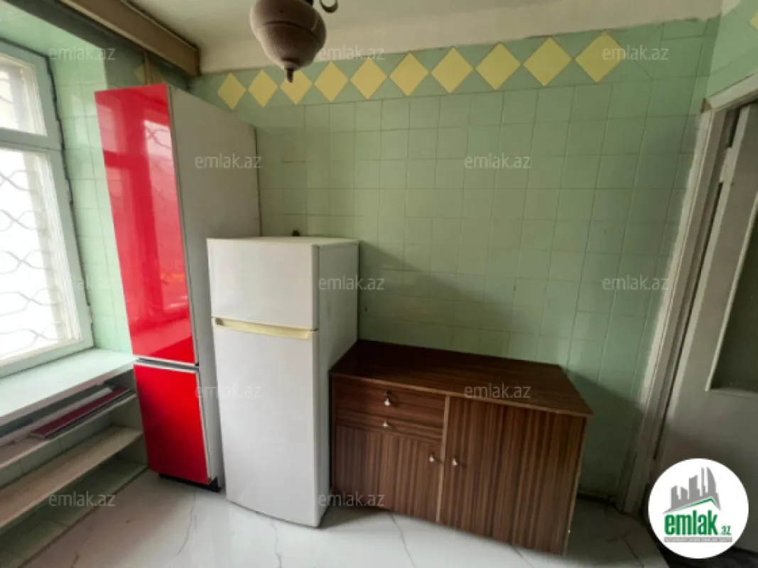 Satılır 3 otaqlı köhnə tikili 62 m²