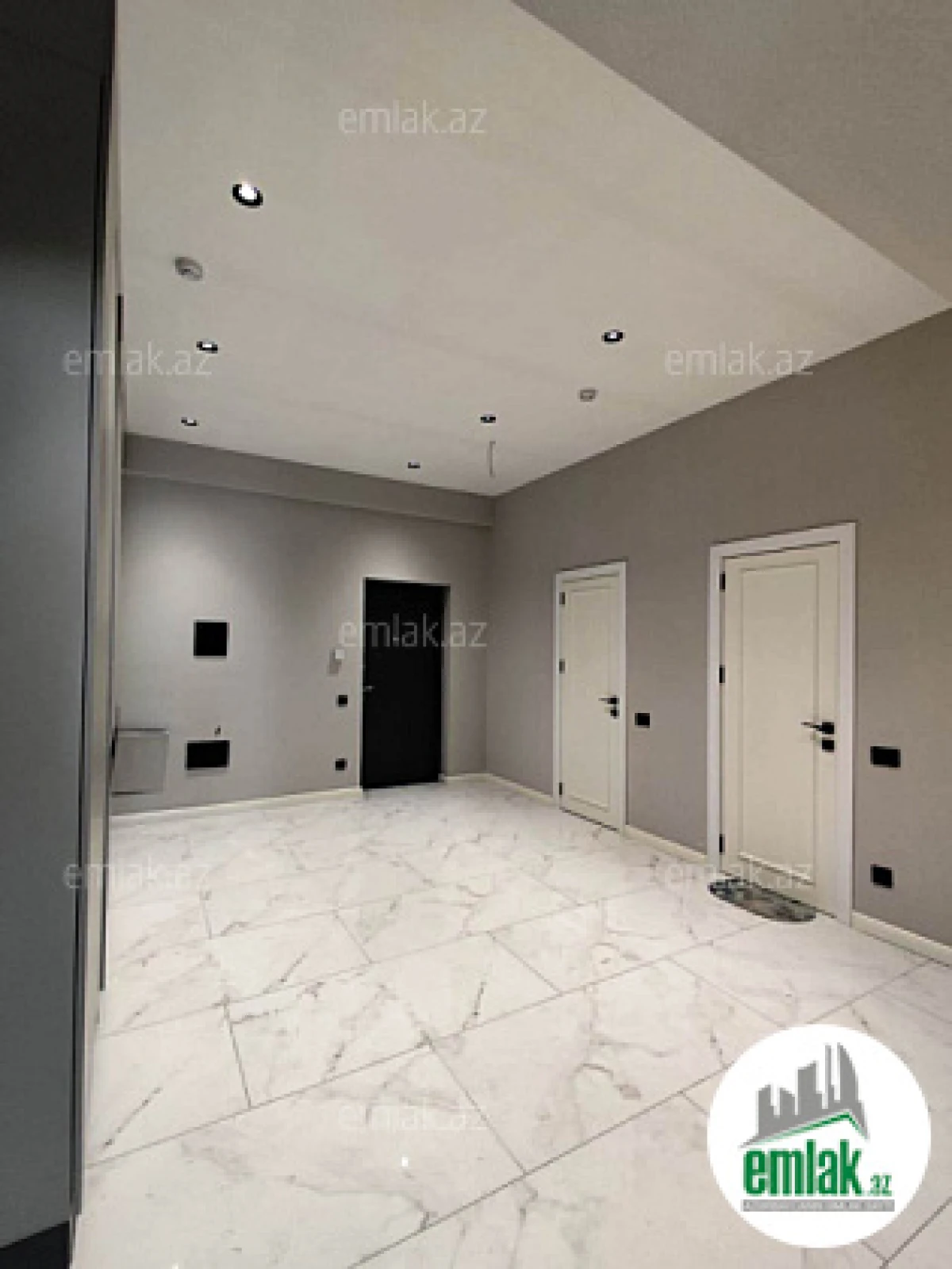 Satılır 2 otaqlı yeni tikili 117 m²