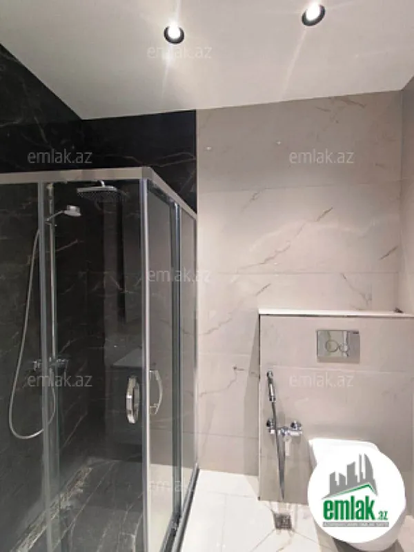 Satılır 2 otaqlı yeni tikili 117 m²