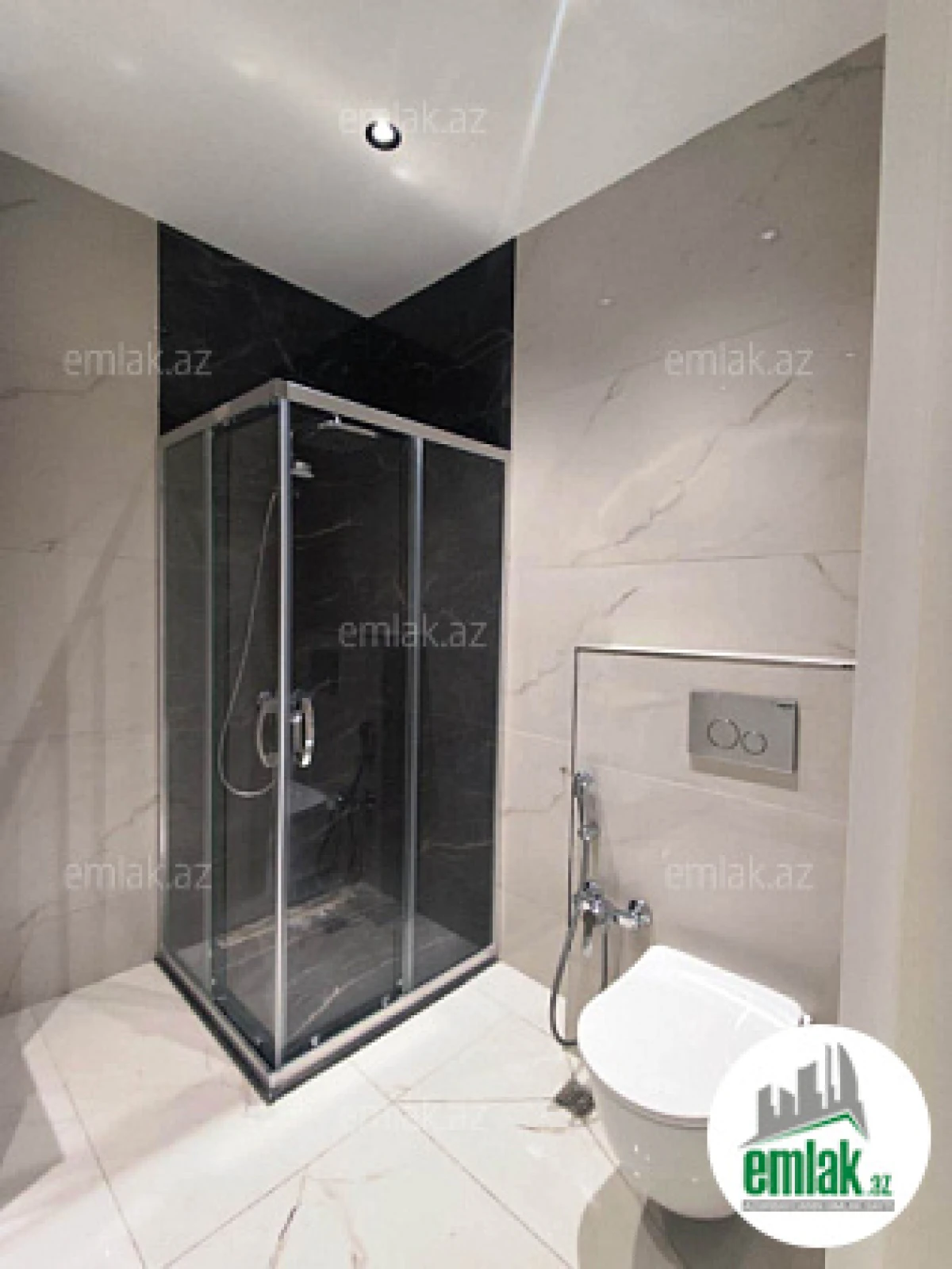 Satılır 2 otaqlı yeni tikili 117 m²