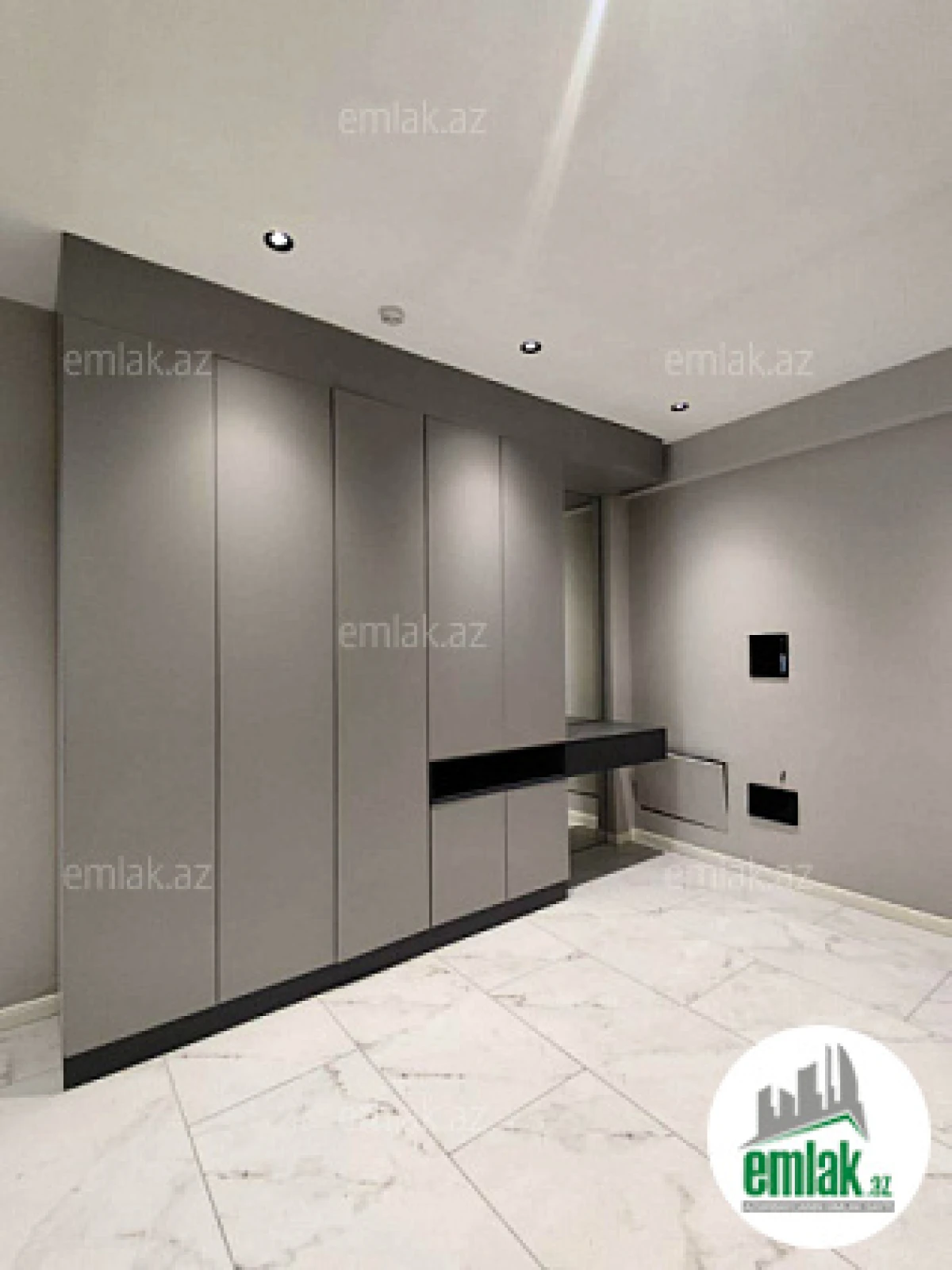 Satılır 2 otaqlı yeni tikili 117 m²