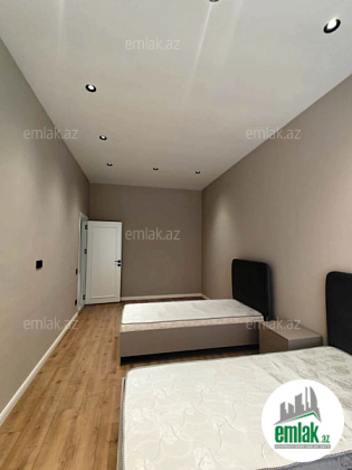 Satılır 2 otaqlı yeni tikili 117 m²