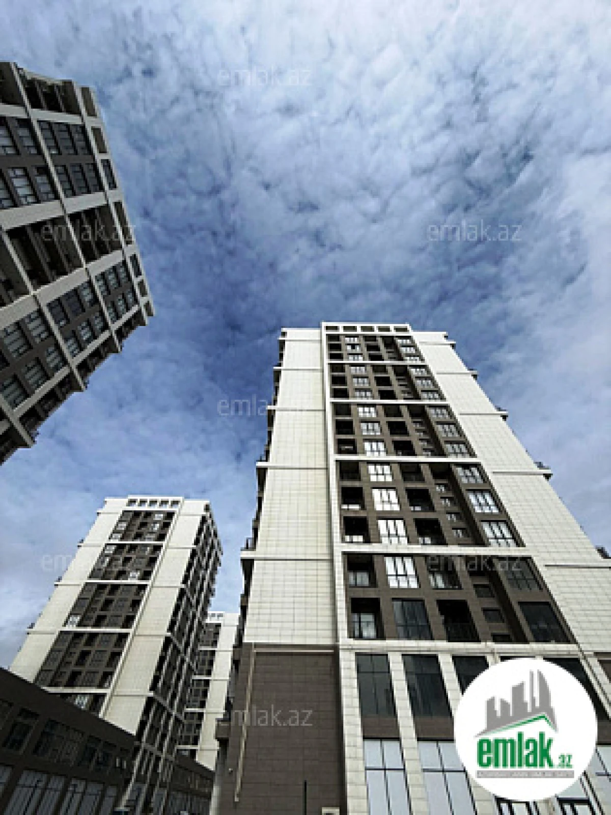 Satılır 2 otaqlı yeni tikili 117 m²