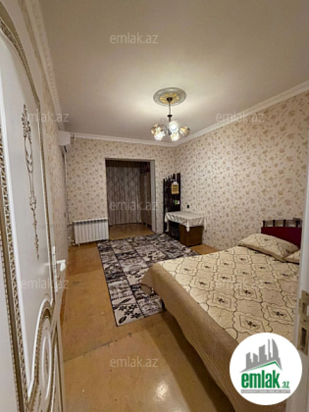 Satılır 2 otaqlı köhnə tikili 60 m²