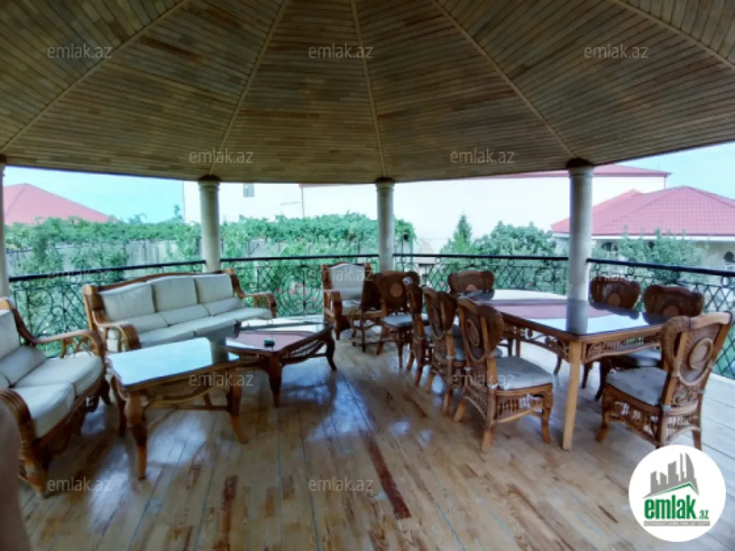 Satılır 5 otaqlı həyət evi 500 m²
