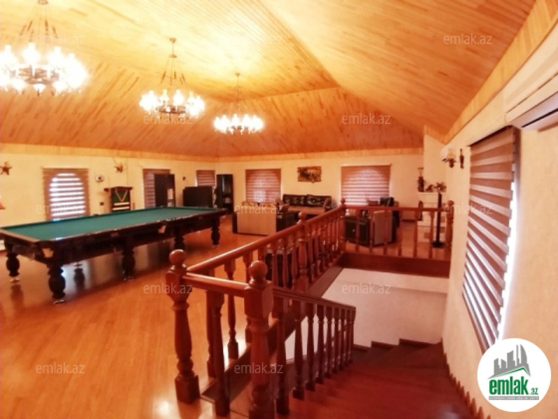 Satılır 5 otaqlı həyət evi 500 m²