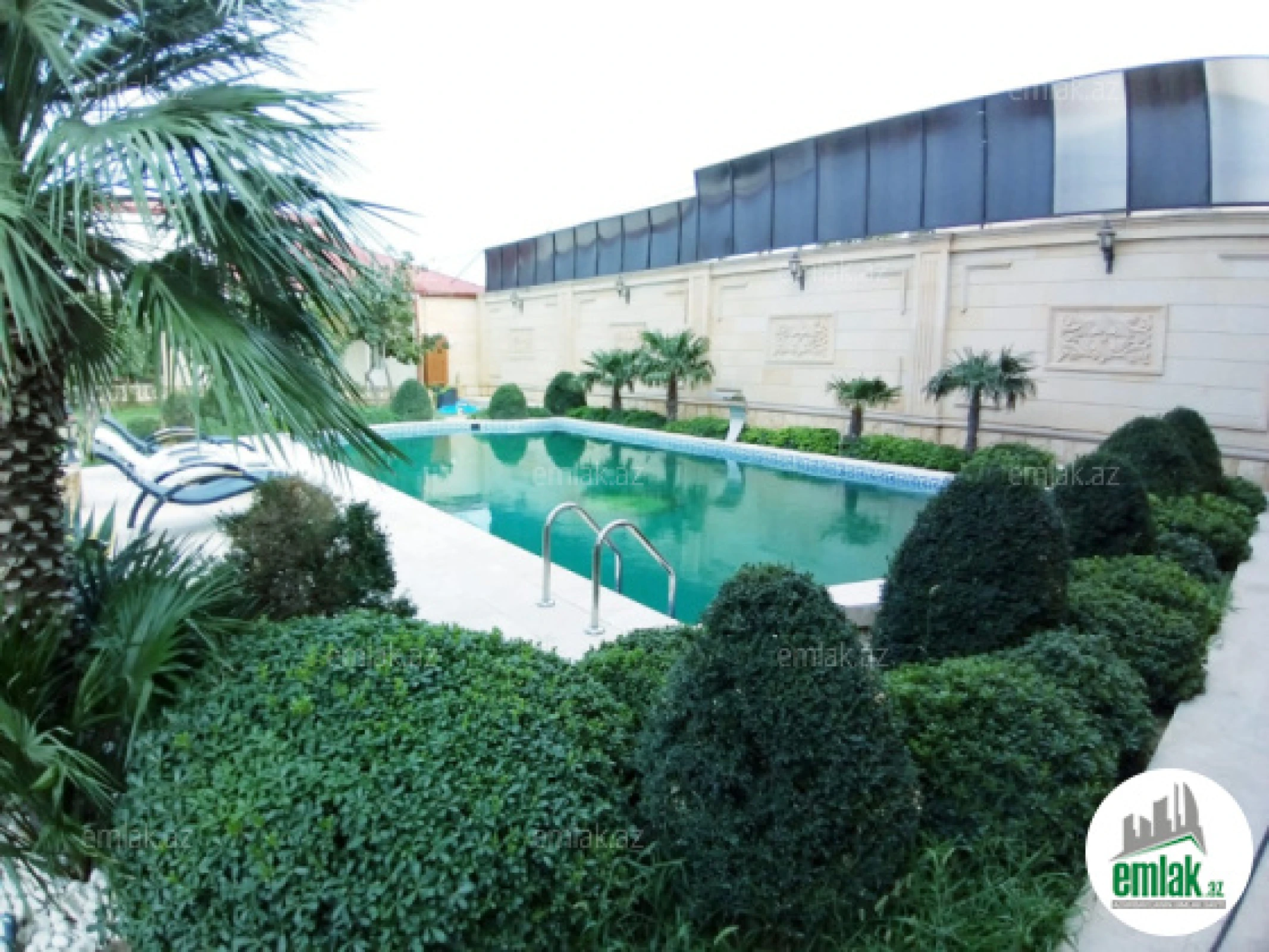 Satılır 5 otaqlı həyət evi 500 m²