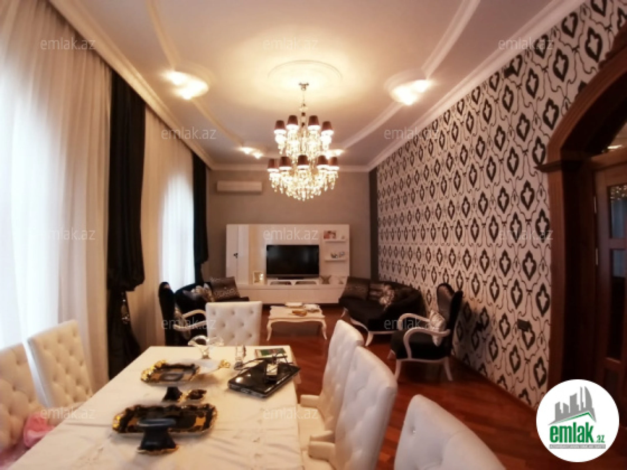 Satılır 5 otaqlı həyət evi 500 m²