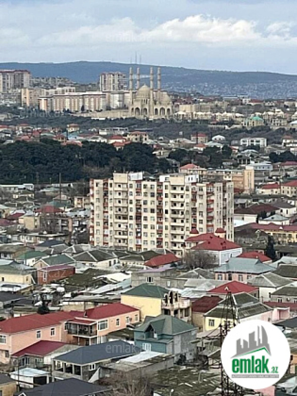 Satılır 2 otaqlı yeni tikili 65 m²