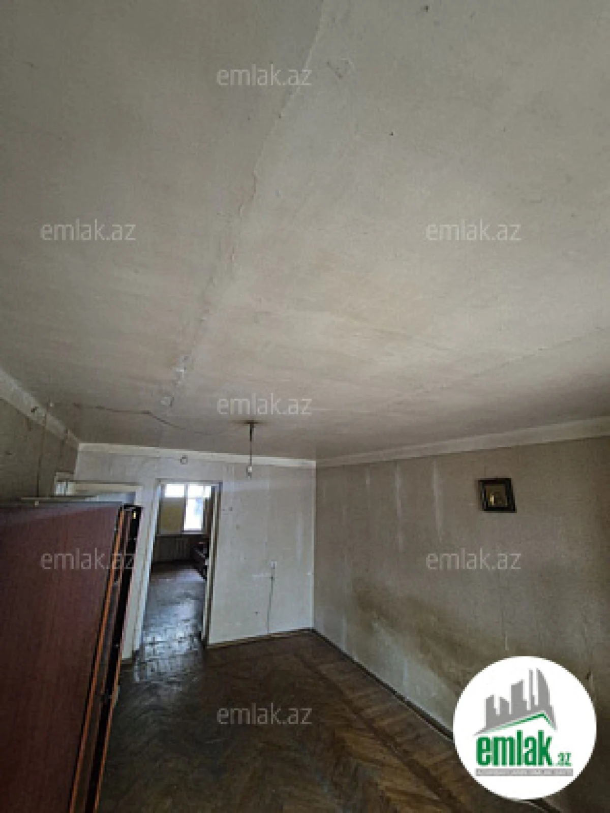 Satılır 2 otaqlı köhnə tikili 51 m²