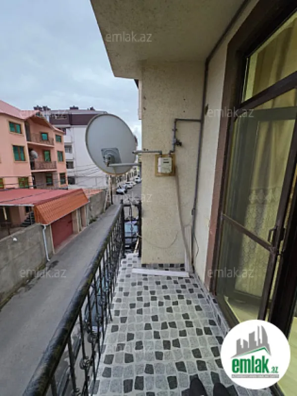 Satılır 3 otaqlı yeni tikili 80 m²