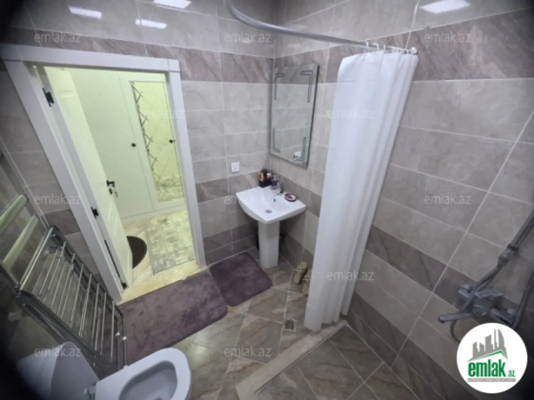 Satılır 3 otaqlı yeni tikili 80 m²