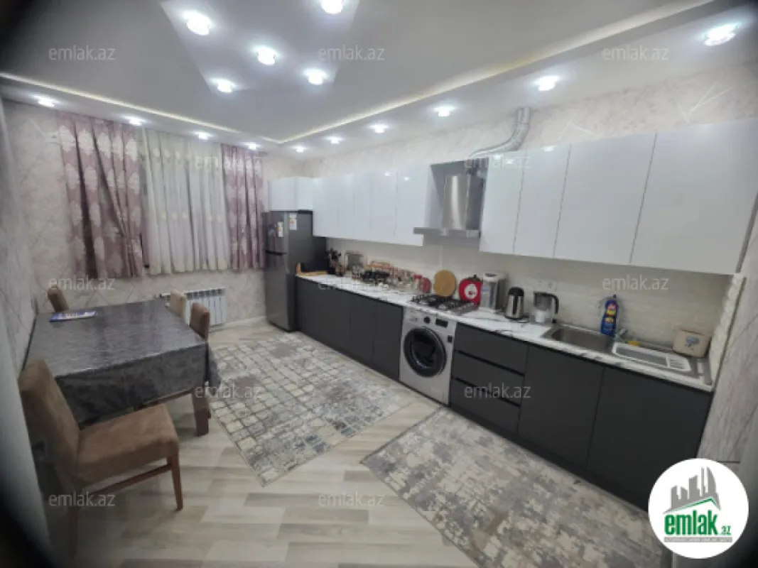 Satılır 3 otaqlı yeni tikili 80 m²
