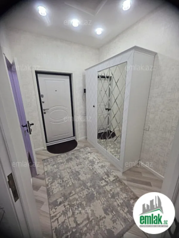 Satılır 3 otaqlı yeni tikili 80 m²