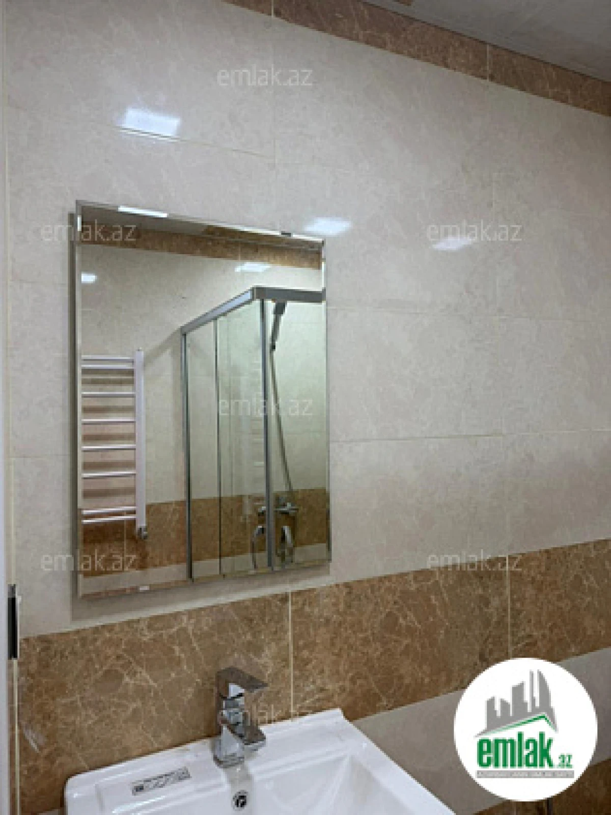 Satılır 2 otaqlı yeni tikili 72 m²