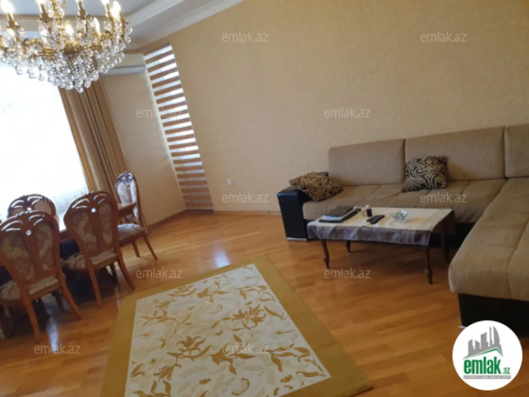 Satılır 3 otaqlı yeni tikili 135 m²