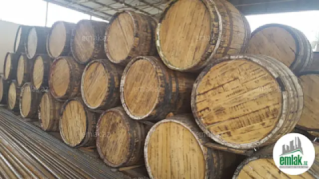 Satılır 6 otaqlı obyekt 2600 m²