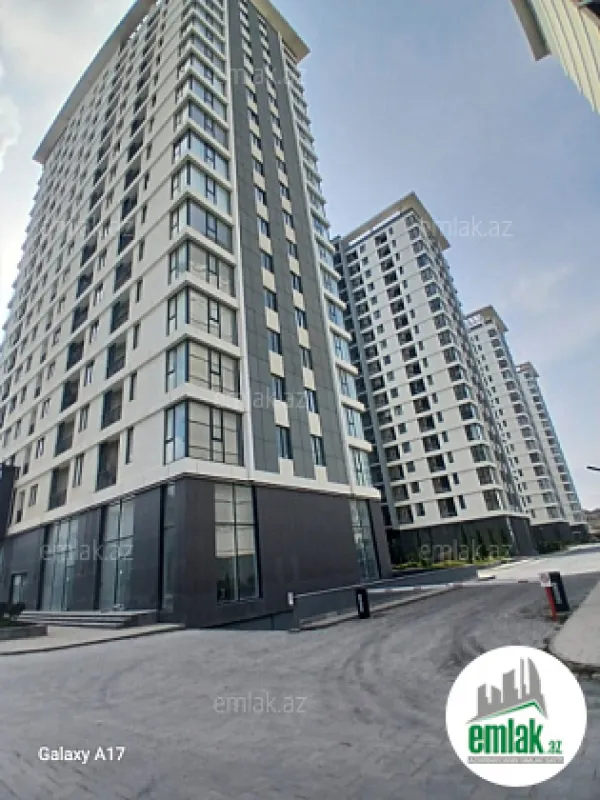 Satılır 3 otaqlı yeni tikili 80 m²