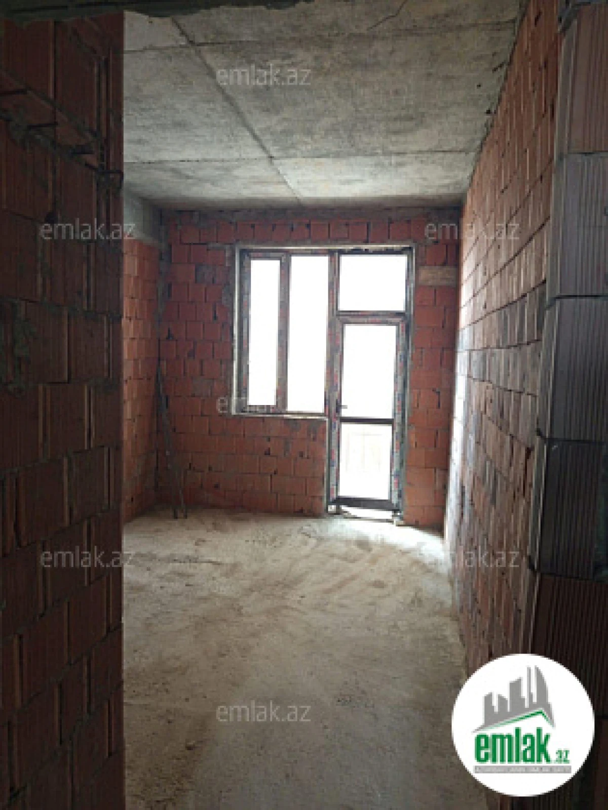 Satılır 2 otaqlı yeni tikili 90.5 m²