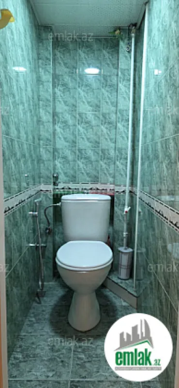 Satılır 3 otaqlı köhnə tikili 90 m²