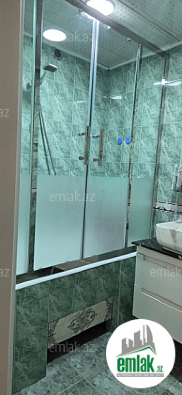 Satılır 3 otaqlı köhnə tikili 90 m²