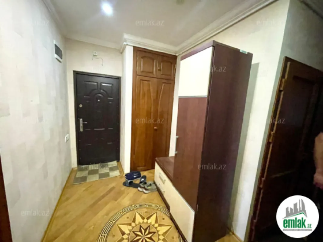 Satılır 3 otaqlı köhnə tikili 90 m²