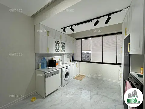 Satılır 3 otaqlı yeni tikili 80 m²