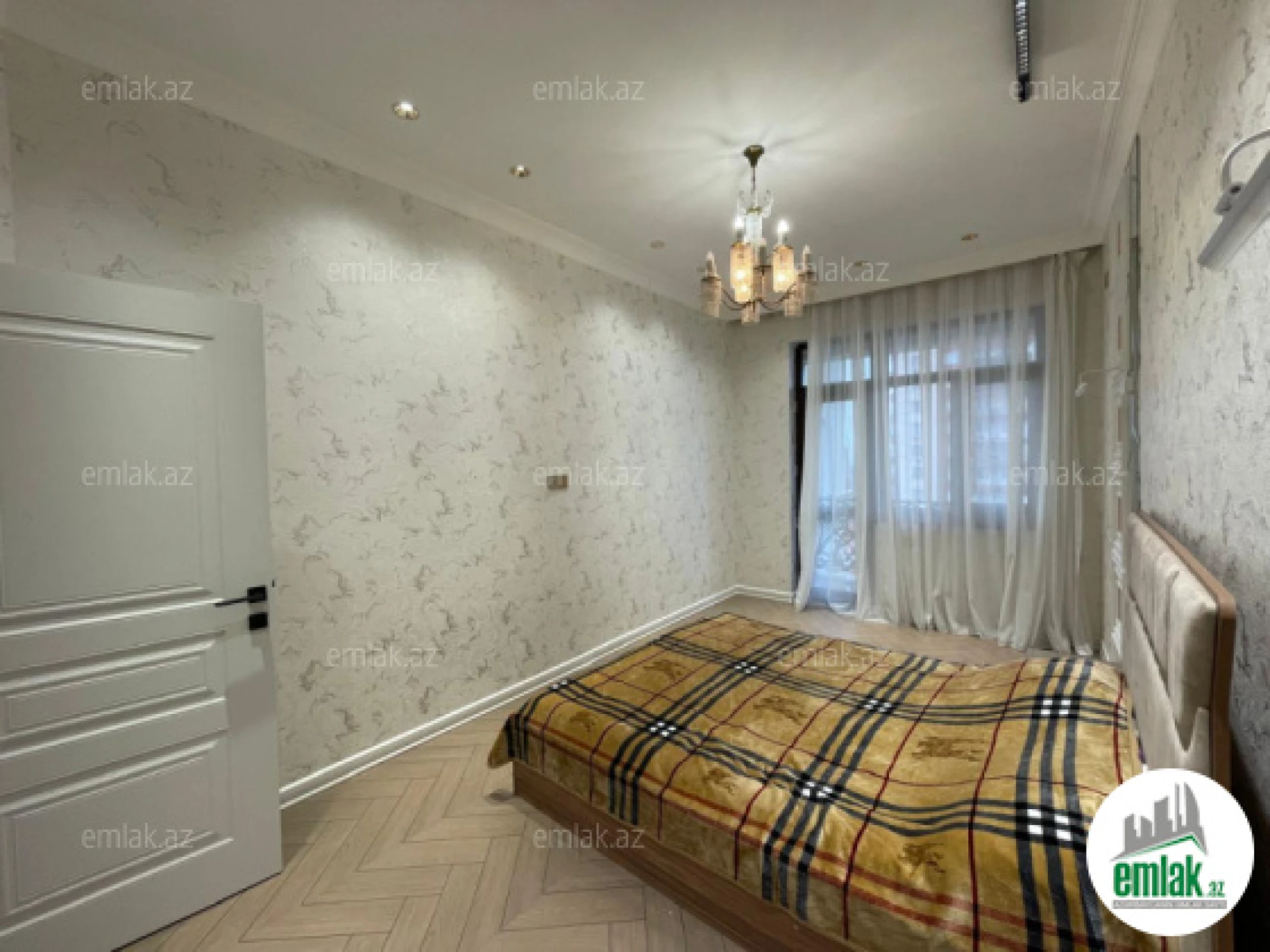 Satılır 3 otaqlı yeni tikili 80 m²