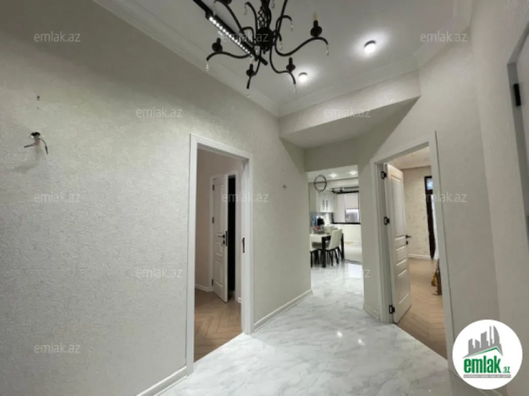 Satılır 3 otaqlı yeni tikili 80 m²