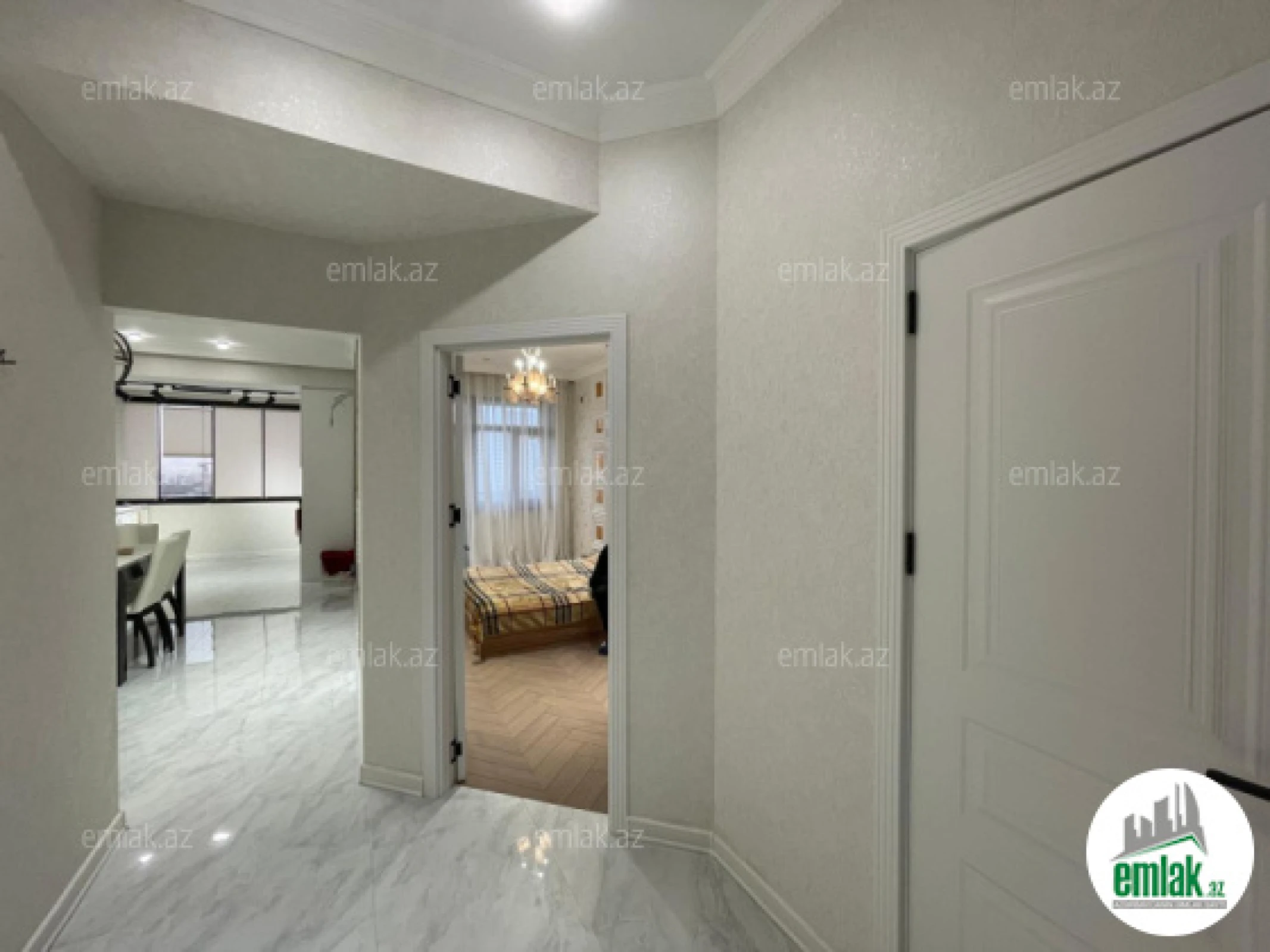 Satılır 3 otaqlı yeni tikili 80 m²