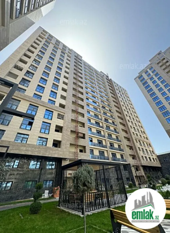 Satılır 3 otaqlı yeni tikili 125 m²