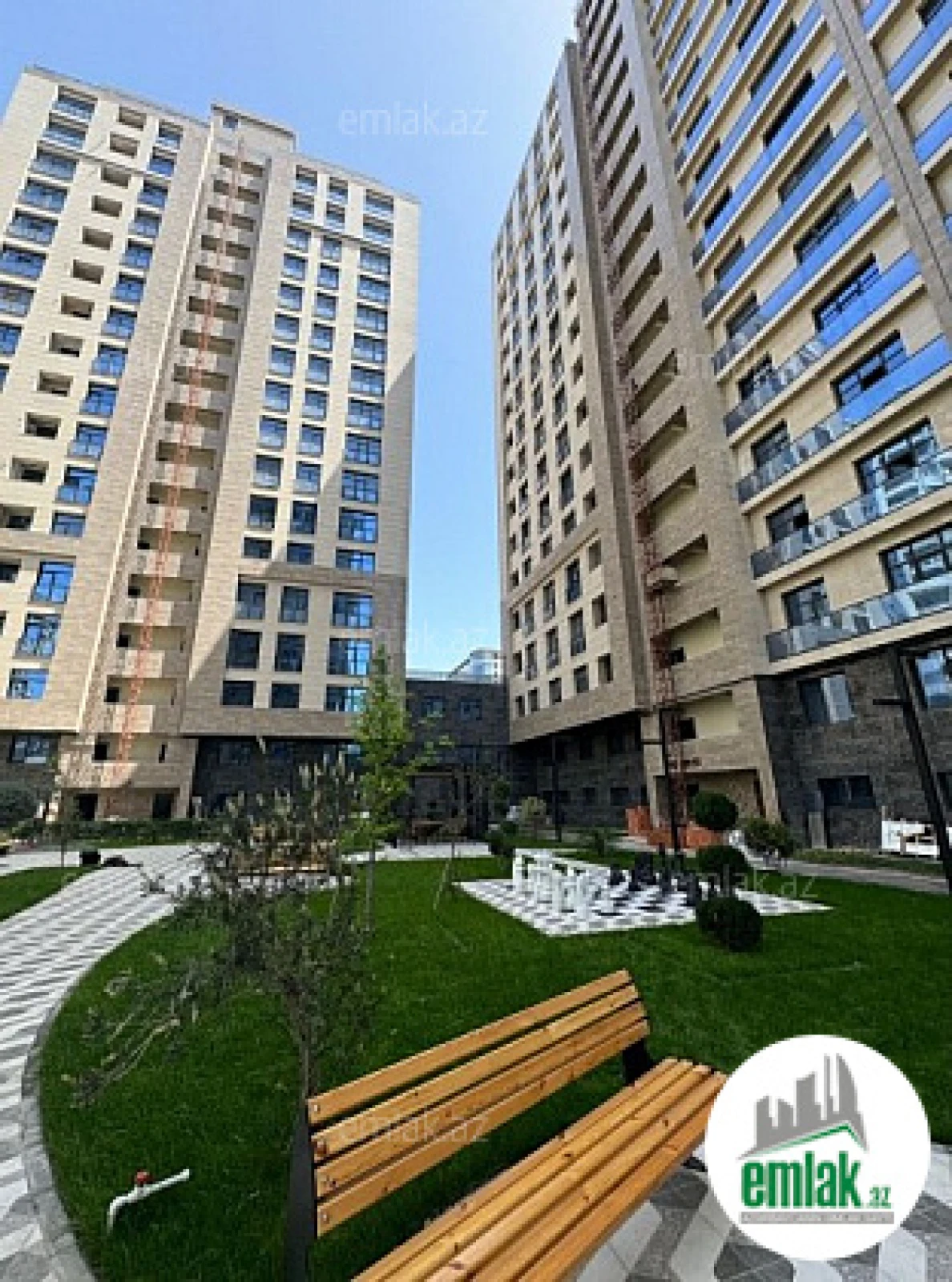 Satılır 3 otaqlı yeni tikili 125 m²