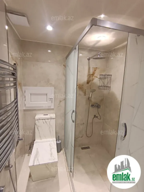 Satılır 3 otaqlı yeni tikili 100 m²