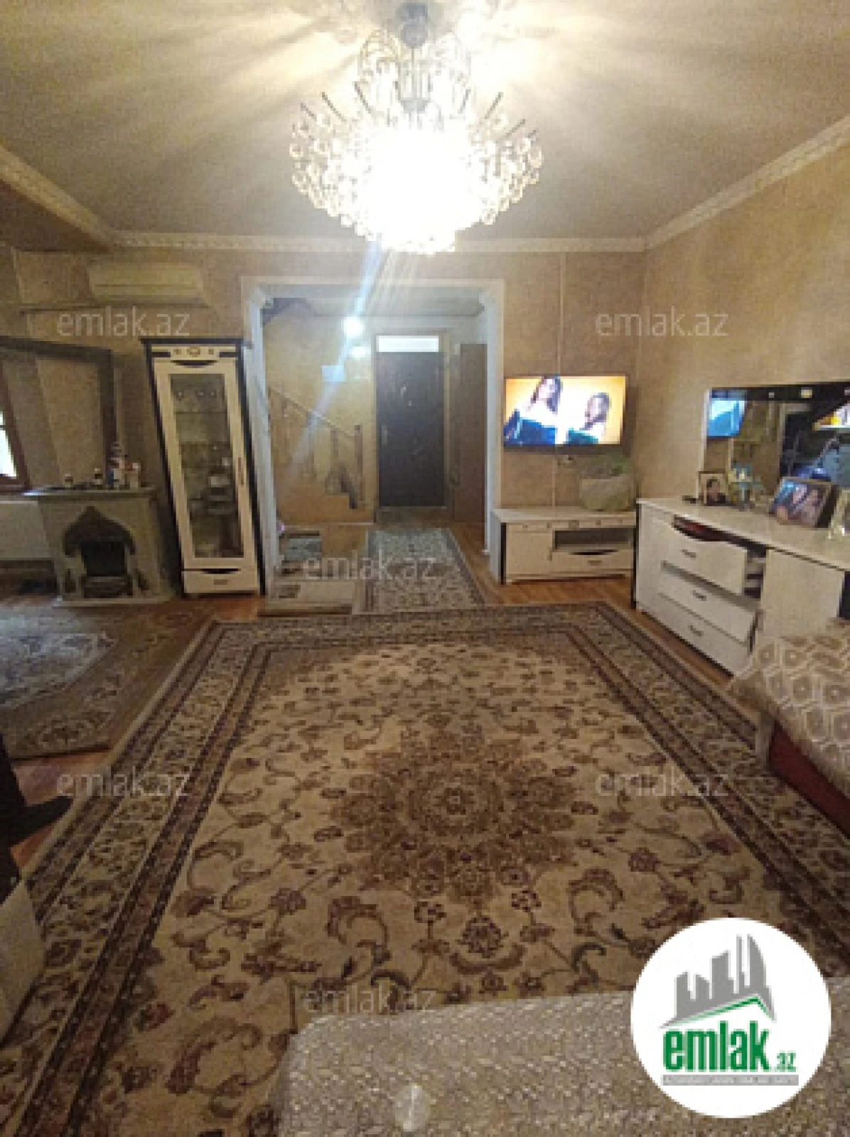 Satılır 6 otaqlı həyət evi 192 m²