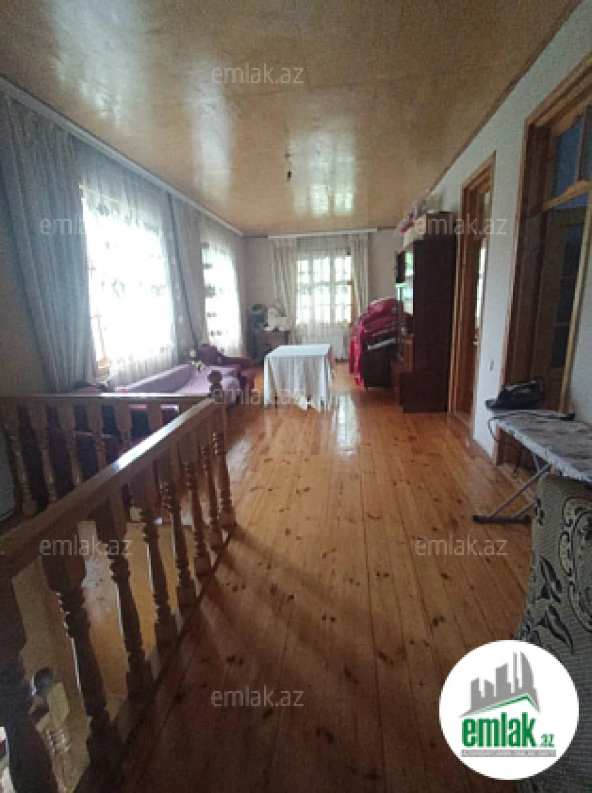 Satılır 6 otaqlı həyət evi 192 m²