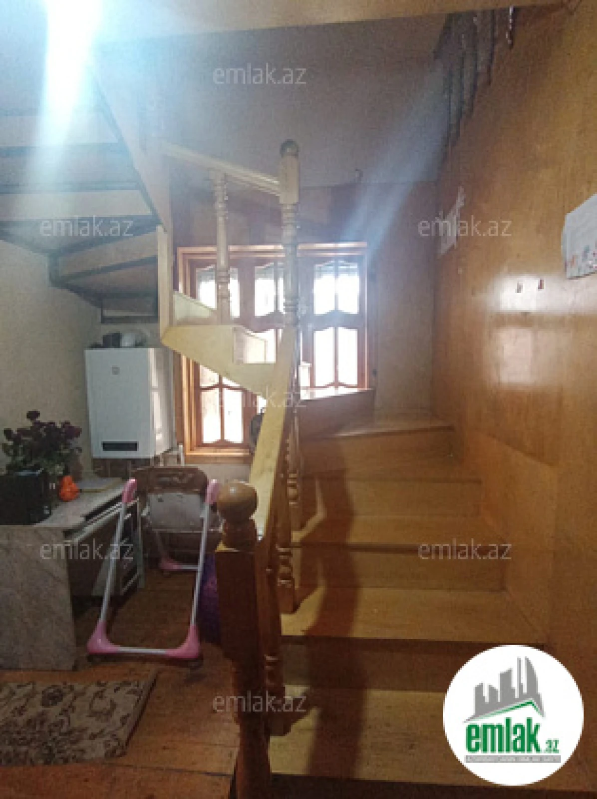 Satılır 6 otaqlı həyət evi 192 m²