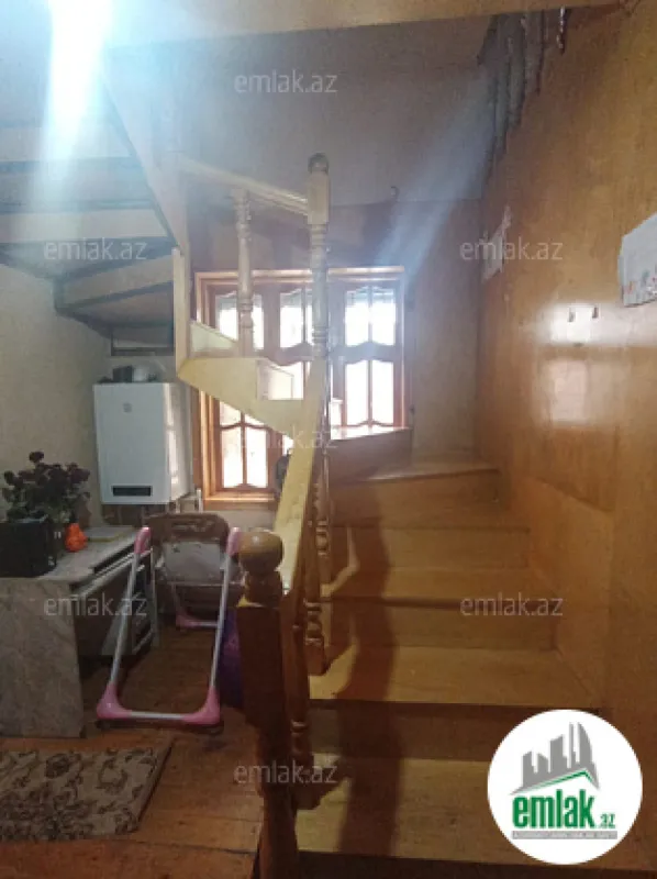 Satılır 6 otaqlı həyət evi 192 m²