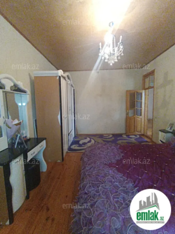 Satılır 6 otaqlı həyət evi 192 m²