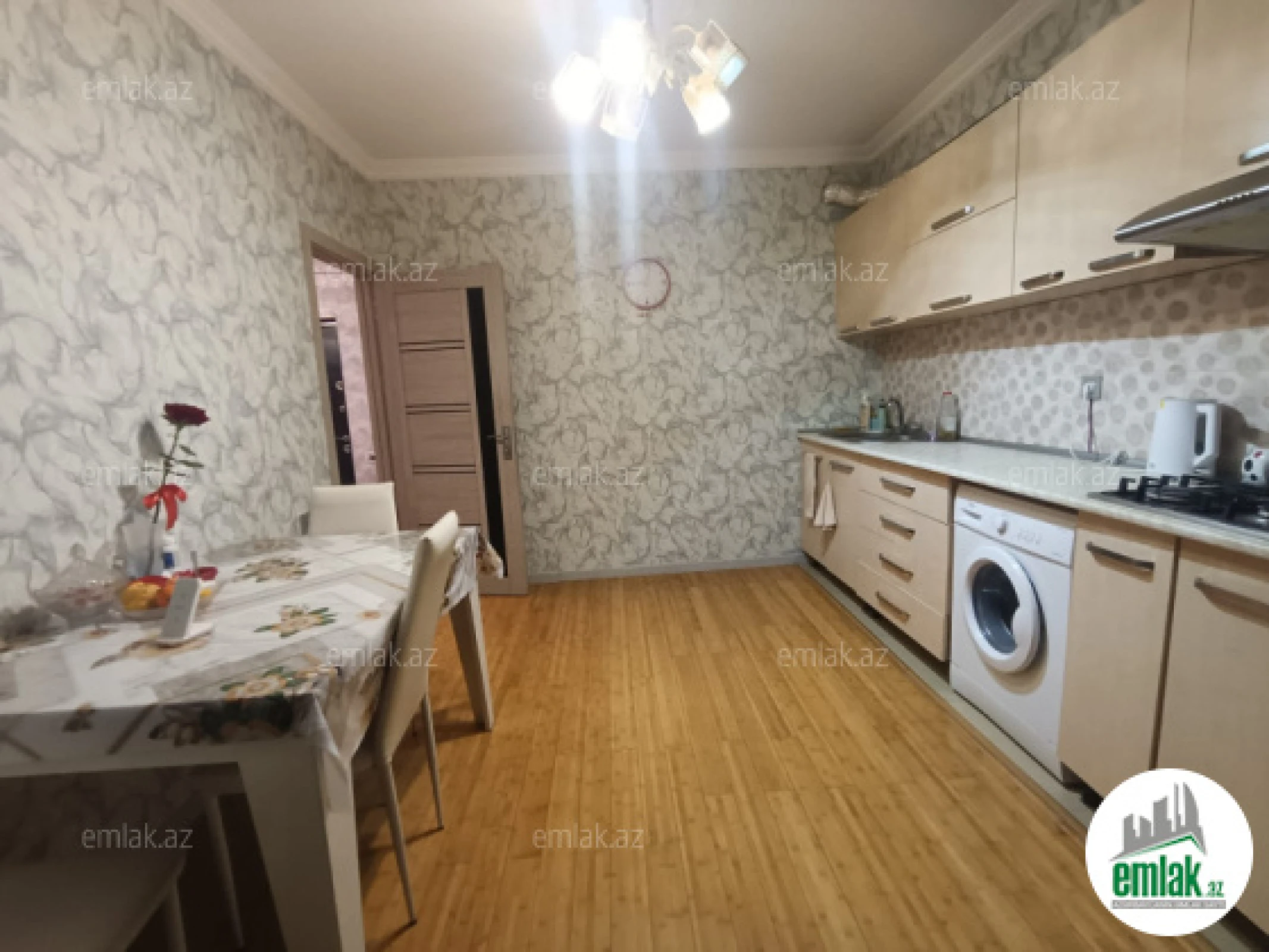 Satılır 2 otaqlı yeni tikili 80 m²