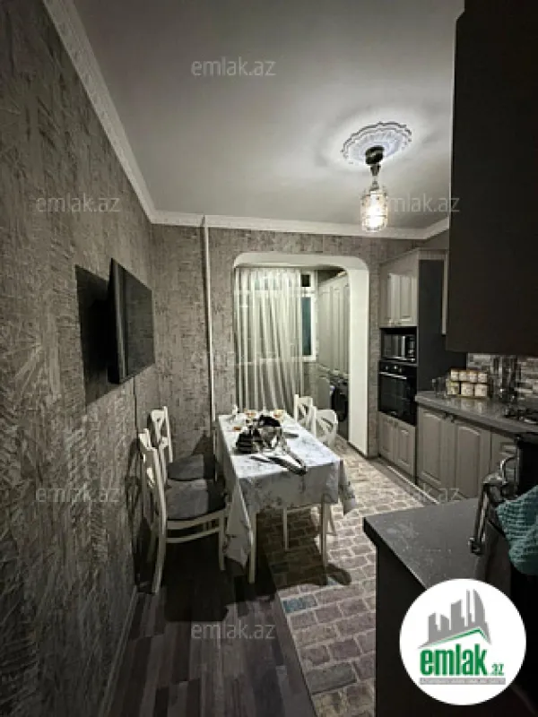 Satılır 3 otaqlı köhnə tikili 95 m²