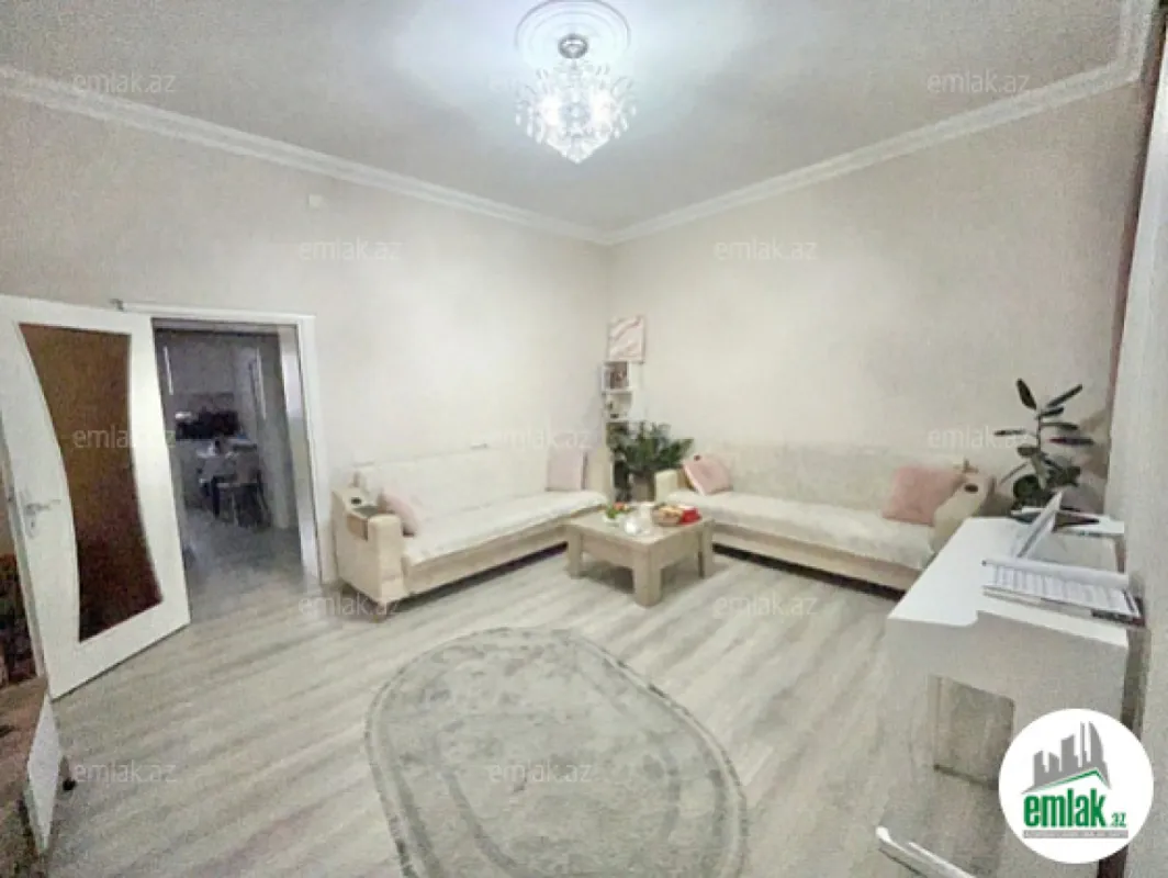 Satılır 3 otaqlı köhnə tikili 75 m²
