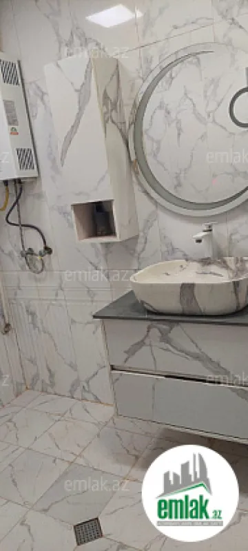 Satılır 3 otaqlı köhnə tikili 70 m²